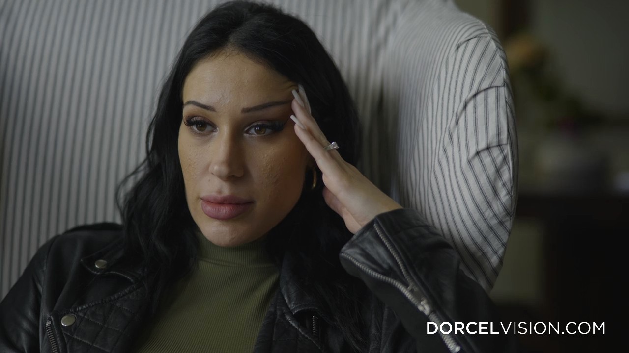 Sauvages (DORCEL) 2025 WEB-DL 720p.mp4_snapshot_00.04.25.000